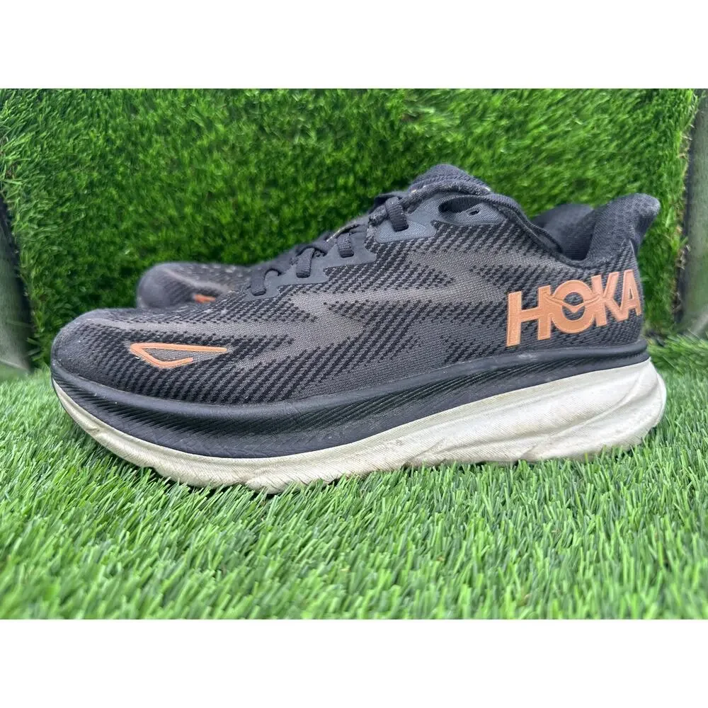 Hoka One One Clifton 9 1132211-BCPPR Athletic Sneaker Women's 8D Black Knit Gym